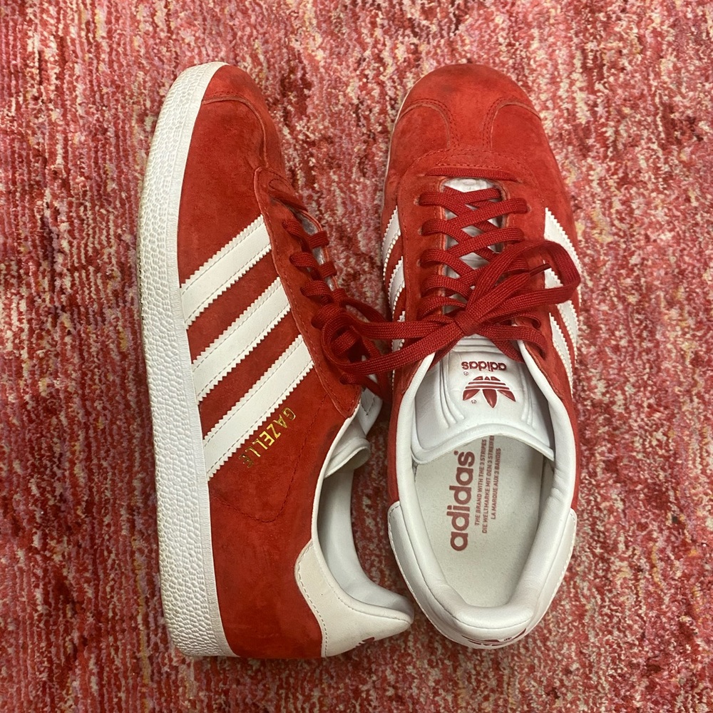 Red adidas gazelle women 9 men 7.5